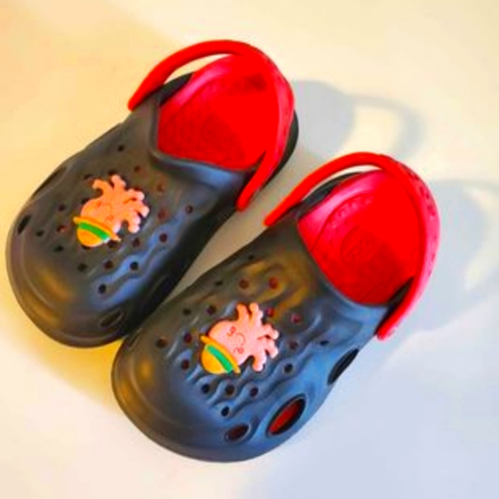 Kids crocs